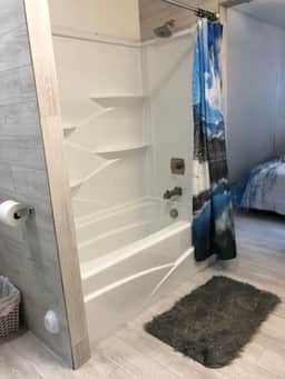 Glacier Tiny House -Valley Village