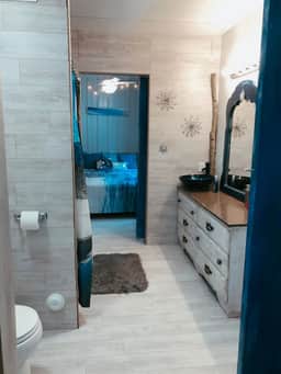 Glacier Tiny House -Valley Village