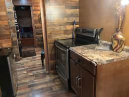 Steam punk Tiny House -Valley Village