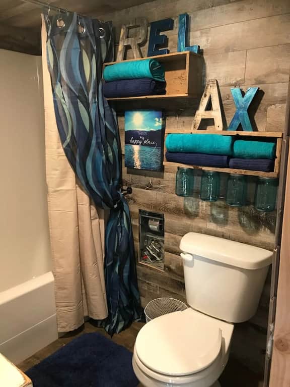 Tiny House -Valley Village