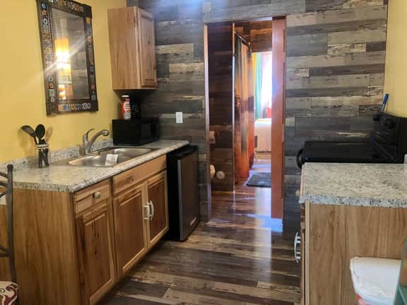 Yellowstone Tiny house- Valley Village