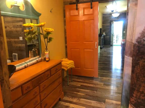 Yellowstone Tiny house- Valley Village