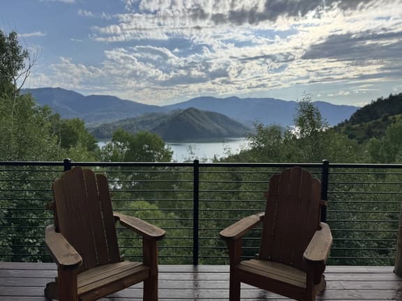 Palisades Haven Cabin (Lake Views!)